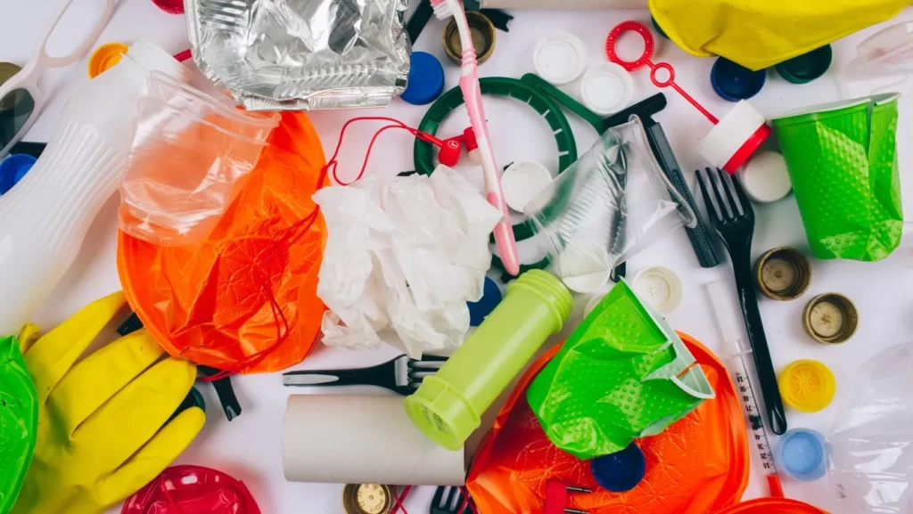 15 Cara Mengurangi Sampah Plastik di Rumah 02