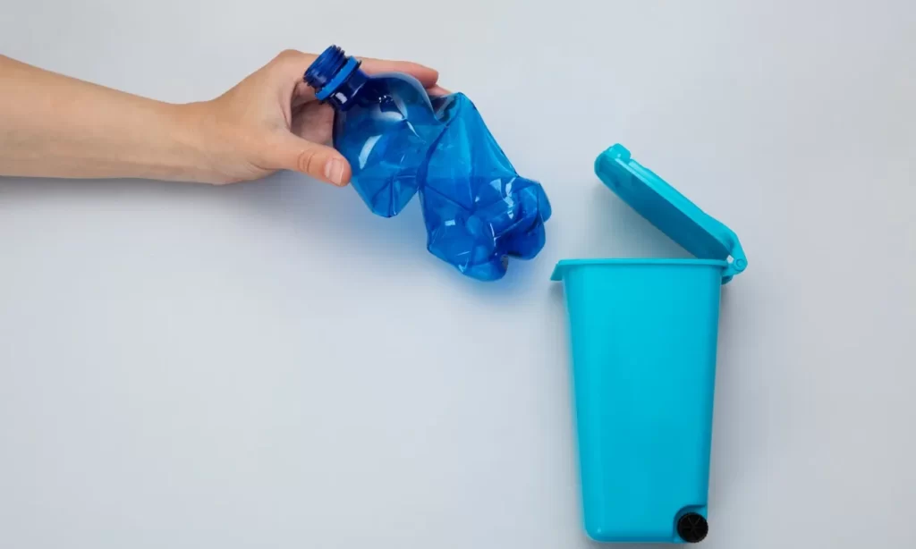 15 Cara Mengurangi Sampah Plastik di Rumah 03