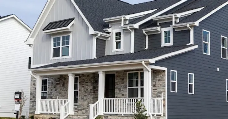 Kombinasi Warna Cat Rumah Abu Abu Tampak Depan dengan biru