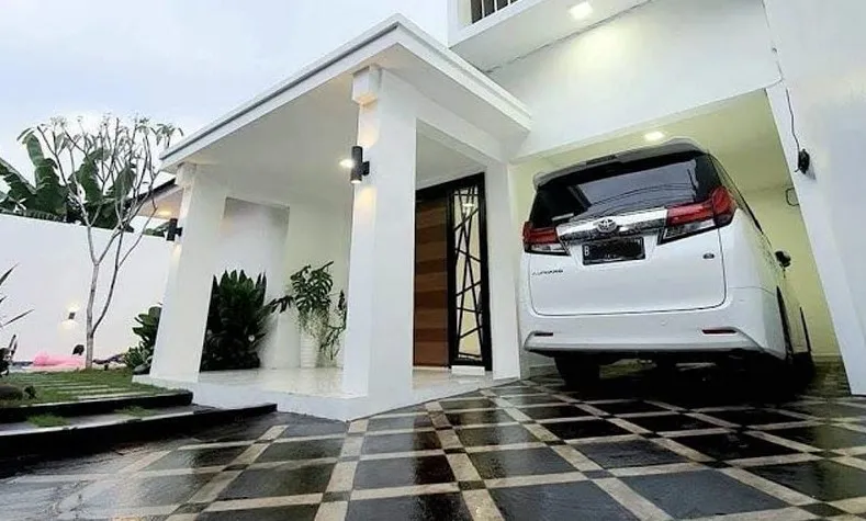 2. Tampak Depan Rumah Model Dak Teras Rumah Minimalis Modern yang Mewah